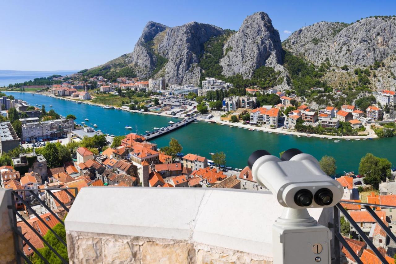 Apartment In Omis With Sea View, Balcony, Air Conditioning, Wi-Fi المظهر الخارجي الصورة